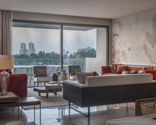 EmbassyTerraceGardens-25-2-copy